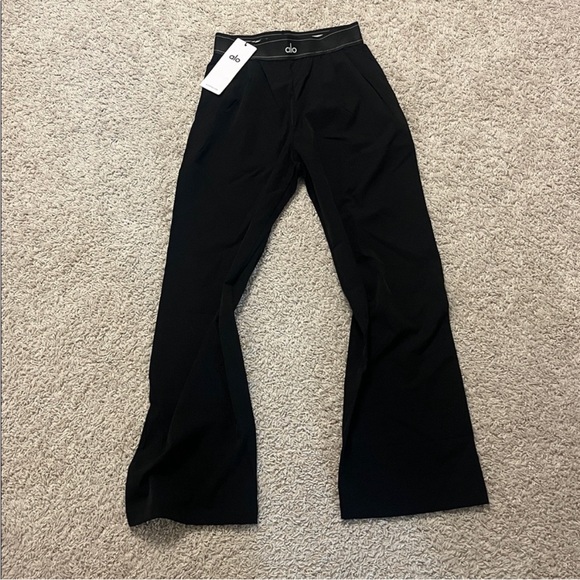 ALO Yoga suit up trousers. Small - Picture 2 of 4
